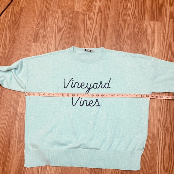 Vineyards Vine Woman’s Size XL Pullover Embroidered Sweater Spell Out Logo - Picture 4 of 11